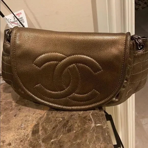 CHANEL bronze shoulder/crossbody bag - Picture 1 of 8